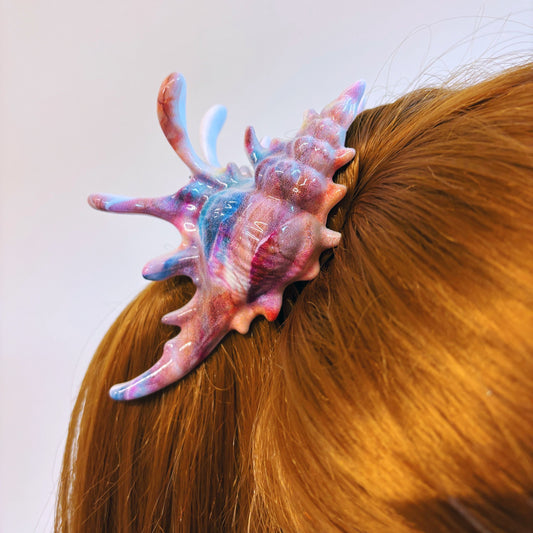Velvet Claws Realistic Conch Shell Hair Claw in Mermaid Colors | Claw Clip in Velvet Travel Bag